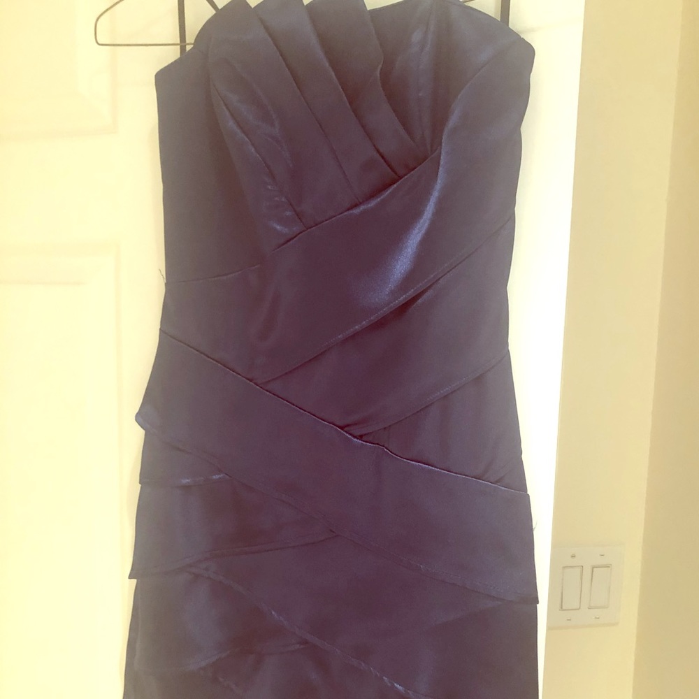 Navy strapless dress